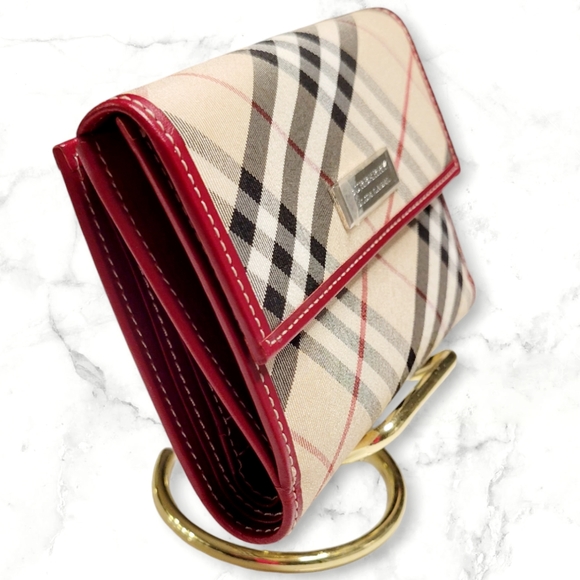 Stunning BURBERRY Bifold Wallet Iconic Tartan Plaid NWOT & Plastic on Front Logo - Picture 3 of 15
